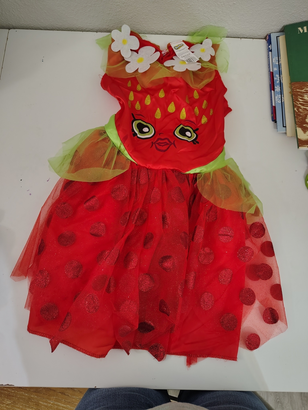 Shopkins Costume Dress Strawberry Tulle Skirt and Flower Accents Size Medium 7/8
